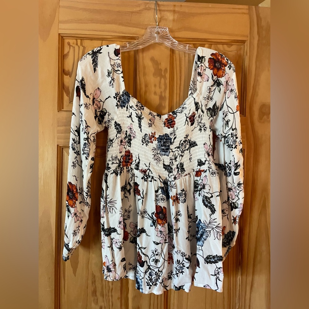 Dorothy Perkins White Floral Smocked Peasant Tunic with Rust & Navy Accents